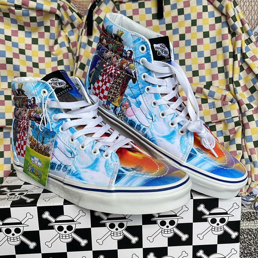 Vans Men’s Sk8-Hi
One Piece Punk Hazard Multi 
VN0007NS448
Sneakers - Picture 9 of 16